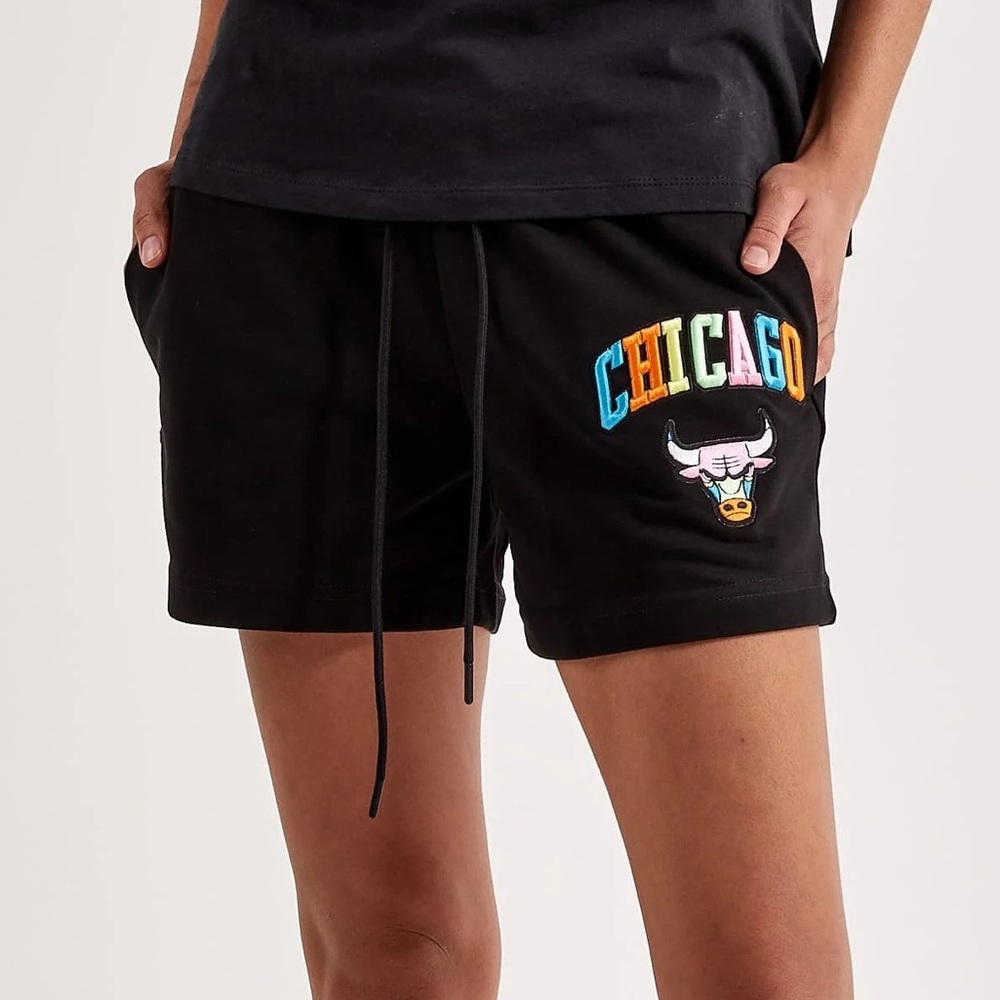 WOMENS PRO STANDARD CHICAGO BULLS WASHED NEON FLEECE SHORTS